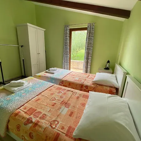 Stancija Marusi * Peruški