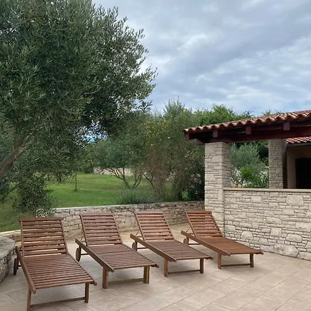 Stancija Marusi Holiday home *