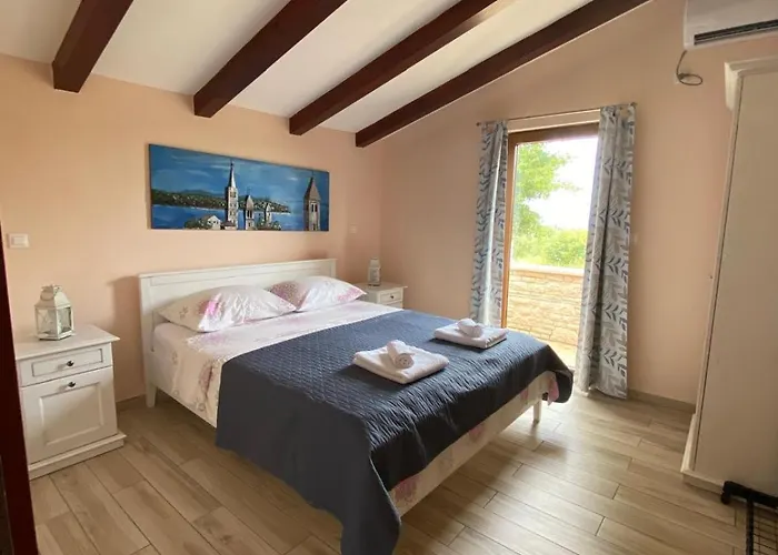 Stancija Marusi Feriehus Peruški